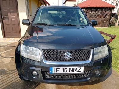 Suzuki Grand Vitara Explorer 1.9 diesel 4x4 permanent