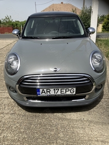 Vand autoturism marca Mini Cooper