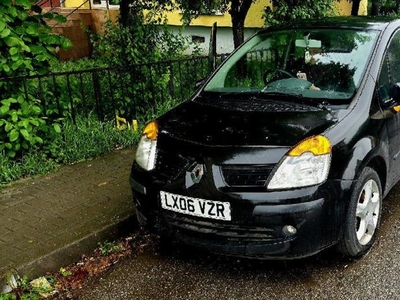 Vand autoturism Renault Max Modus 2005