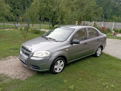 Vand Chevrolet Aveo 2007 benzina, manuala