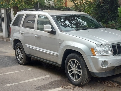 Vând Jeep Grand Cherokee fabricație 2010