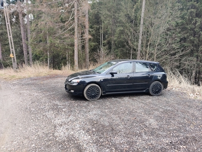 Vând Mazda 3 2.0 Benzină 150cp, GPL, Xenon, Piele, Încălzire Scaune, Navigație