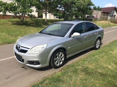 Vand Opel Vectra 1.6 benzina an 2008