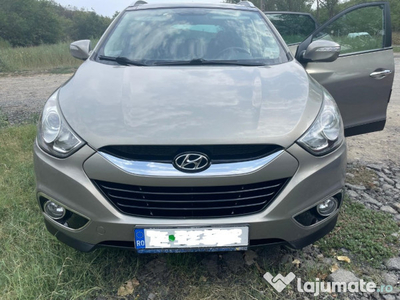 Hyundai IX35, 4x4, manual, full-option, 2011