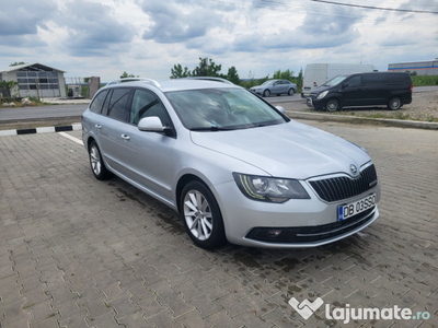 Liciteaza-Skoda Superb 2014