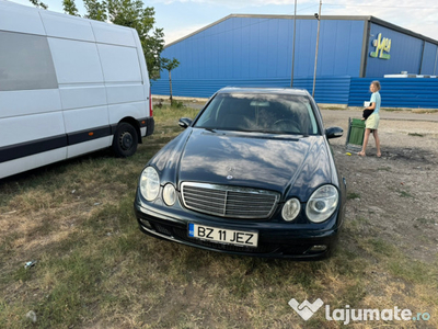 Mercedes Benz E 220 CDI