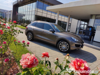 Porsche Cayenne S:hybrid,380CP,consum/taxe reduse.Motor:75.000km