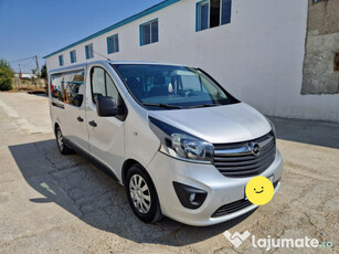 Opel vivaro-b 8+1 locuri