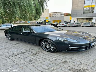 Porsche Panamera 4S