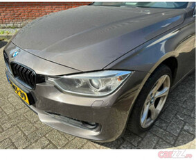 BMW 316i F30 2013