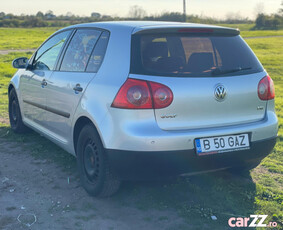 Volkswagen Golf V 1.4 FSi