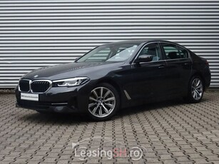 BMW Seria 5 530 i Lim CarPlay Drive/Parkassist HiFi Sportsitz