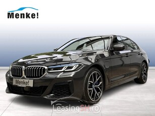 BMW Seria 5 545 e xDrive A M Sportpaket Head-Up HK HiFi DAB