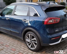 Kia Niro full hybrid, 2017 dotari complete, cititi anuntul.