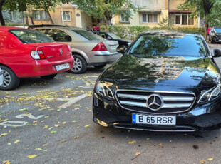 Auto Mercedes Benz E220