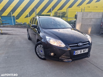 Ford Focus Turnier 1.0 EcoBoost Start-Stopp-System Champions Edition