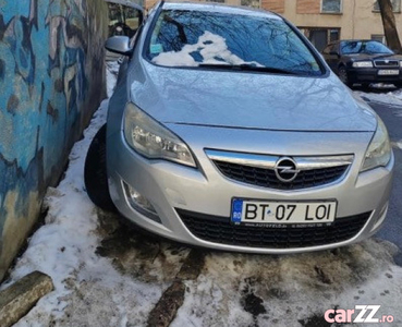 Opel Astra j 1.3 CDTI 90cp