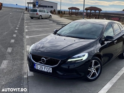 Volvo V40 D2