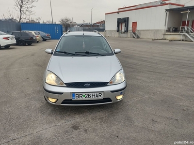 Ford focus 16 benzina proprietar preț 1690 euro tel