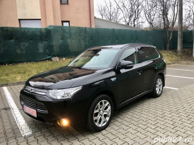 Mitsubishi Outlander PLUG- IN HYBRID .PHEV