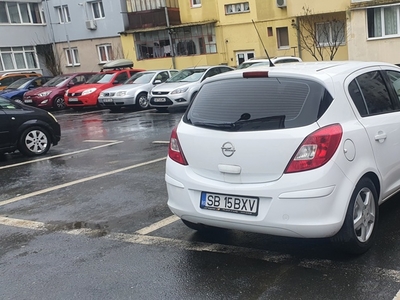 Vând Opel corsa