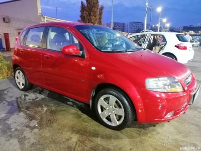 Chevrolet Aveo 5 uși