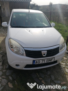 Dacia sandero model laureat cu GPL, totul funcțial.