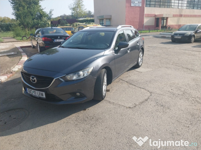 Dau sau schimb cu suv Mazda 6