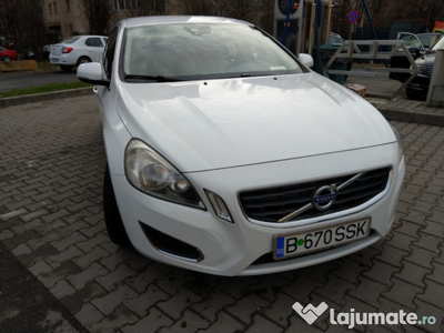 Volvo S60 D2 DRIVE (an fabricatie 2012)