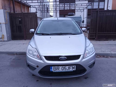 Ford Focus 2 (sau schimb cu barca )