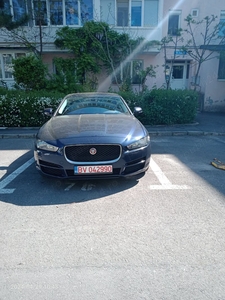 Jaguar XE 2.0T Portfolio