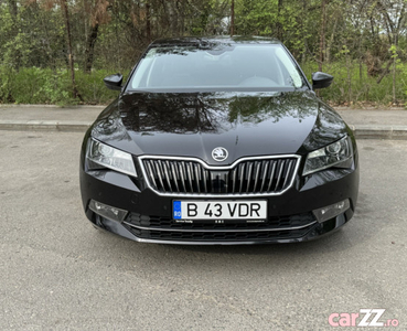 Liciteaza-Skoda Superb 2016