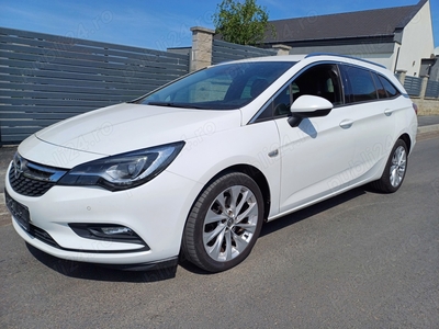 Opel Astra K 2017 Model Business 136Cp