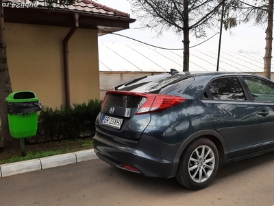 Vând auto Honda civic din2012,200 000km,100cp,1400cmc stare f.f.bună