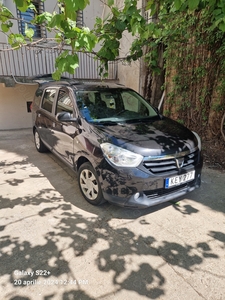 vand dacia lodgy 7 locuri