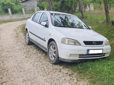 Vand Opel Astra 2003 alb