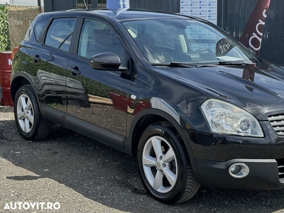 Nissan Qashqai 2.0 dCi 4 x 4 DPF Aut tekna