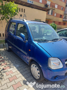 Opel agila 2005 puțin rulat 130000 km culoare albastru în stare buna