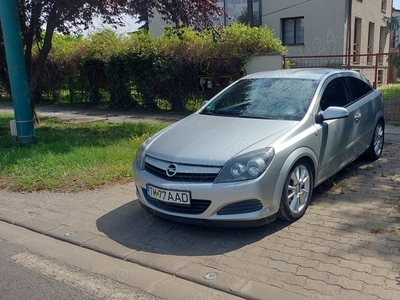 Opel Astra H GTC 1,7 CDTI