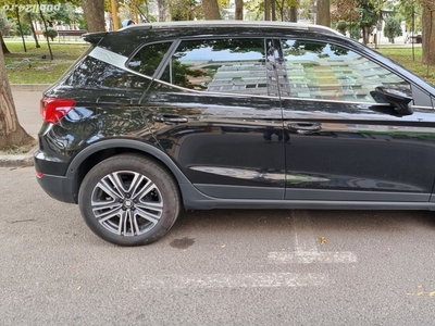 Seat Arona SUV , 2020 09,benzina+CNG,negru,31999km,nou,full optiuni,pret mic 11999 euro