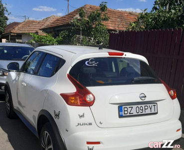 Nissan Juke 2011, 1.6 benzina