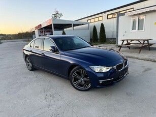 BMW Seria 3 320d Aut. Luxury Line