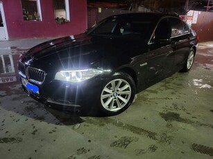 BMW Seria 5 518d Aut. Luxury Line