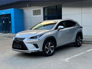 Lexus Seria NX 300h AWD Luxury