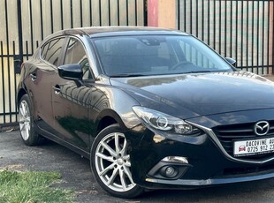 Mazda 3 G165 Revolution Top