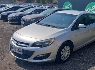 Opel Astra 1.4 ECOTEC Turbo Active