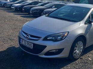 Opel Astra 1.4 ECOTEC Turbo Cosmo