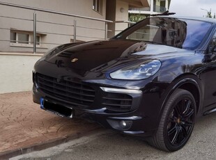 Porsche Cayenne 3.0 L