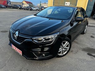 Renault Megane TCe GPF Business