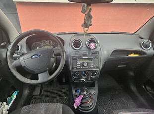 Ford Fiesta 1.3i 70cp | benzină